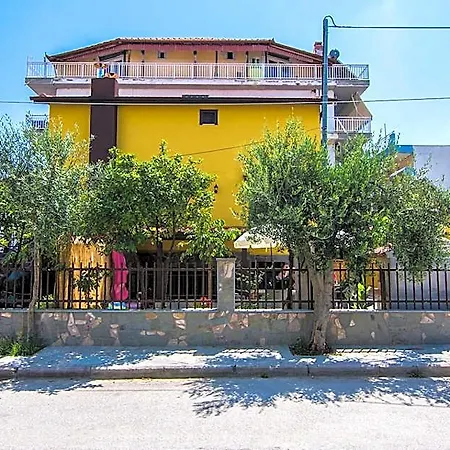 Amaranti Luxury 3* Vrasna